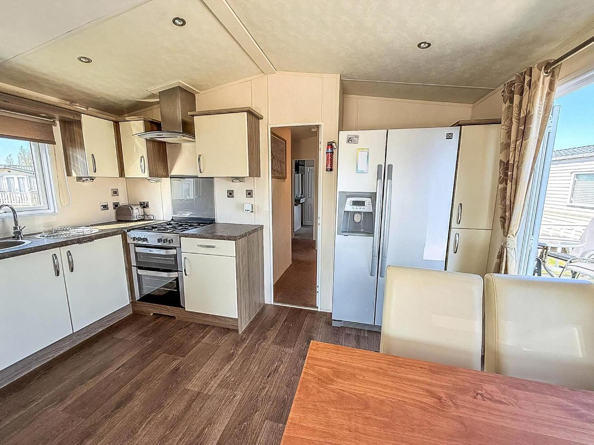 Beautiful Caravan With Decking Wifi At St Osyth Beach Holiday Park Ref 28077Dw Clacton-on-Sea Zewnętrze zdjęcie