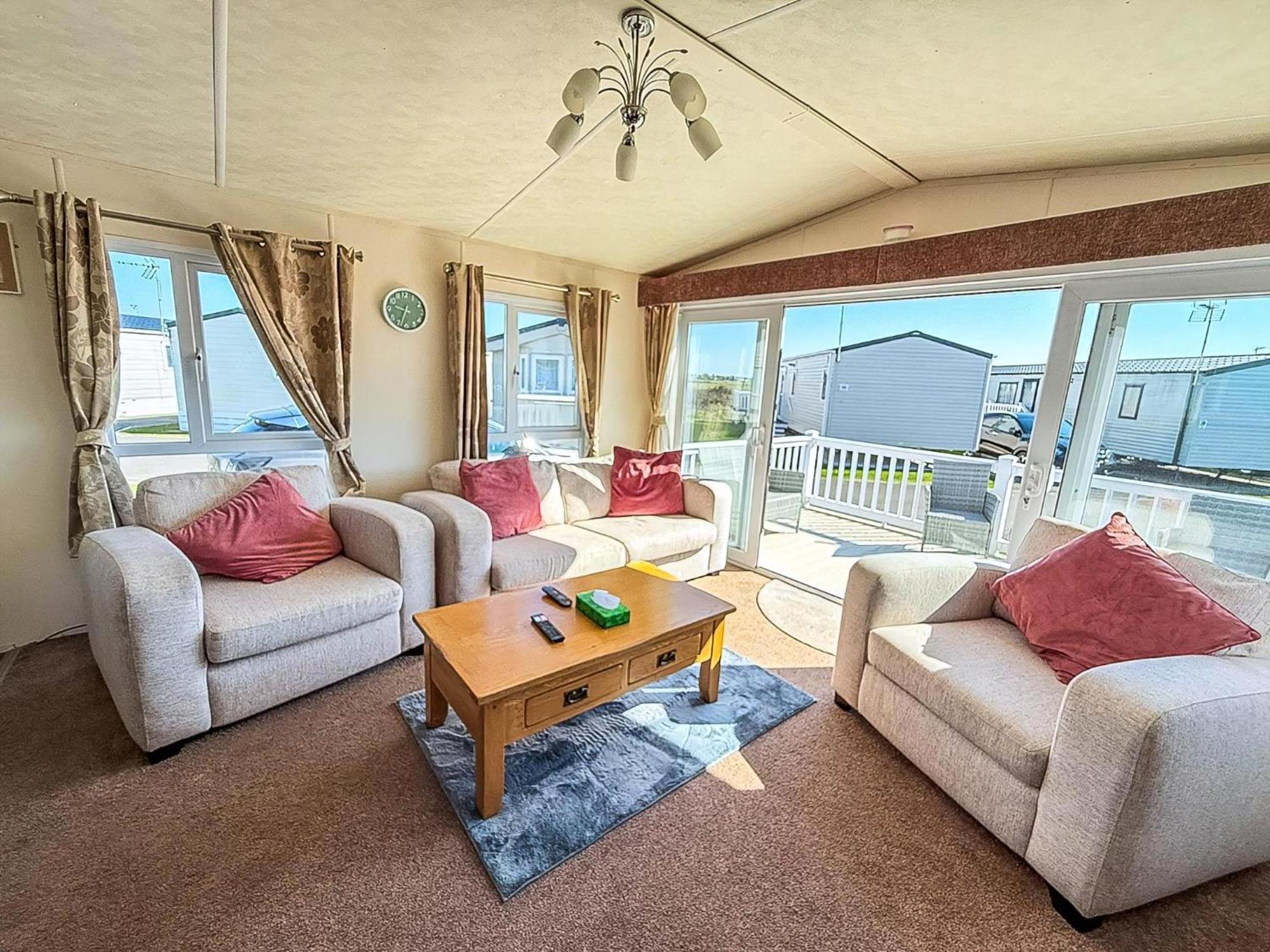 Beautiful Caravan With Decking Wifi At St Osyth Beach Holiday Park Ref 28077Dw Clacton-on-Sea Zewnętrze zdjęcie